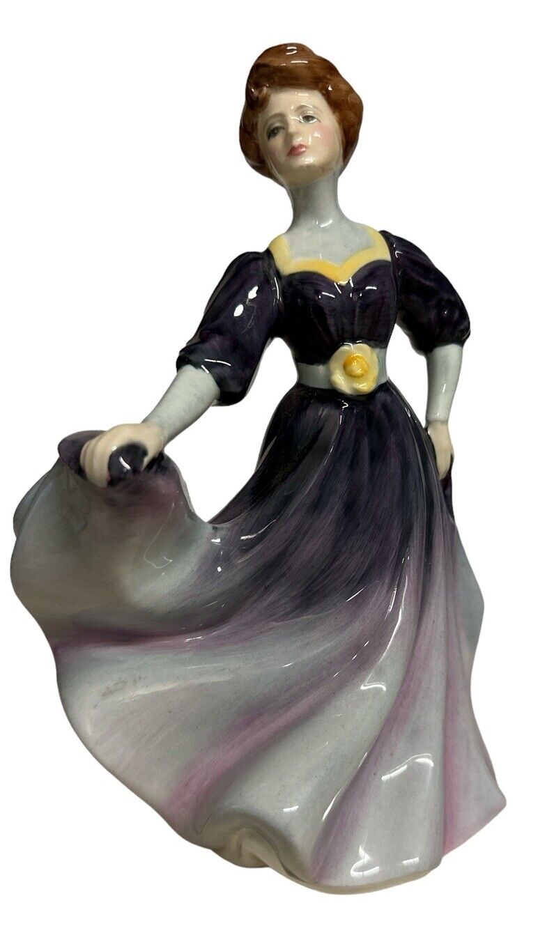 Royal Doulton Jacqueline Figurine HN 2333 Handmade Vintage 1982 M. Davies Design