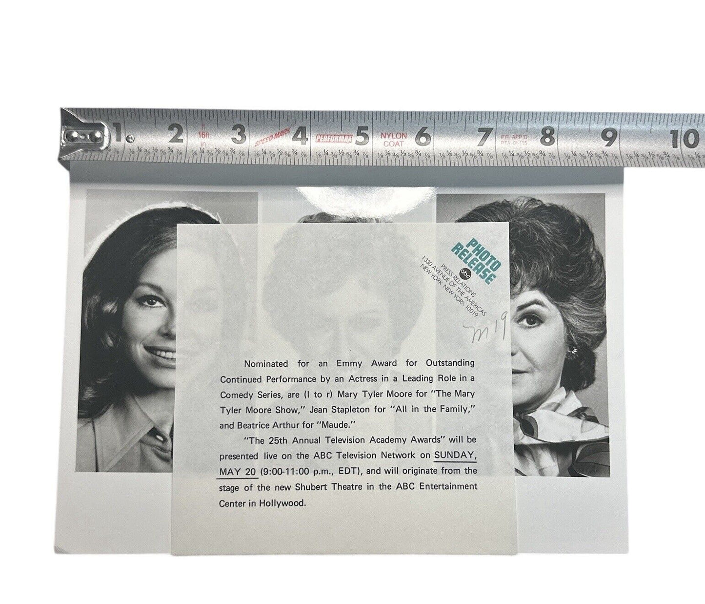 1973 25th Annual Emmy Awards Press Release photo Leading Women Actress Category