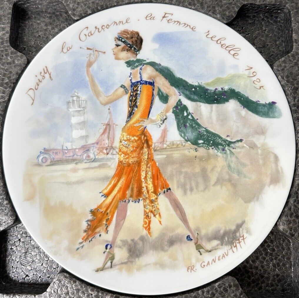 D'arceau Limoges "Daisy la Garçonne la Femme rebelle" 1977 Plate