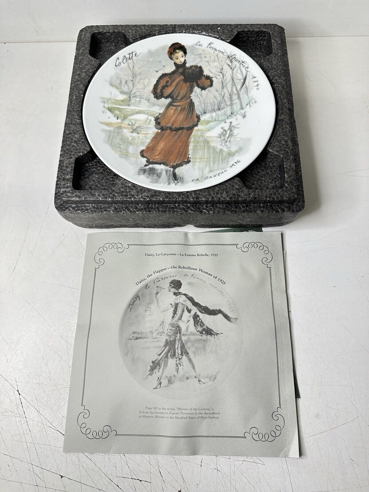1890 D'Arceau Limoges Les Femmes Du Siecle Women of the Century Collector Plate