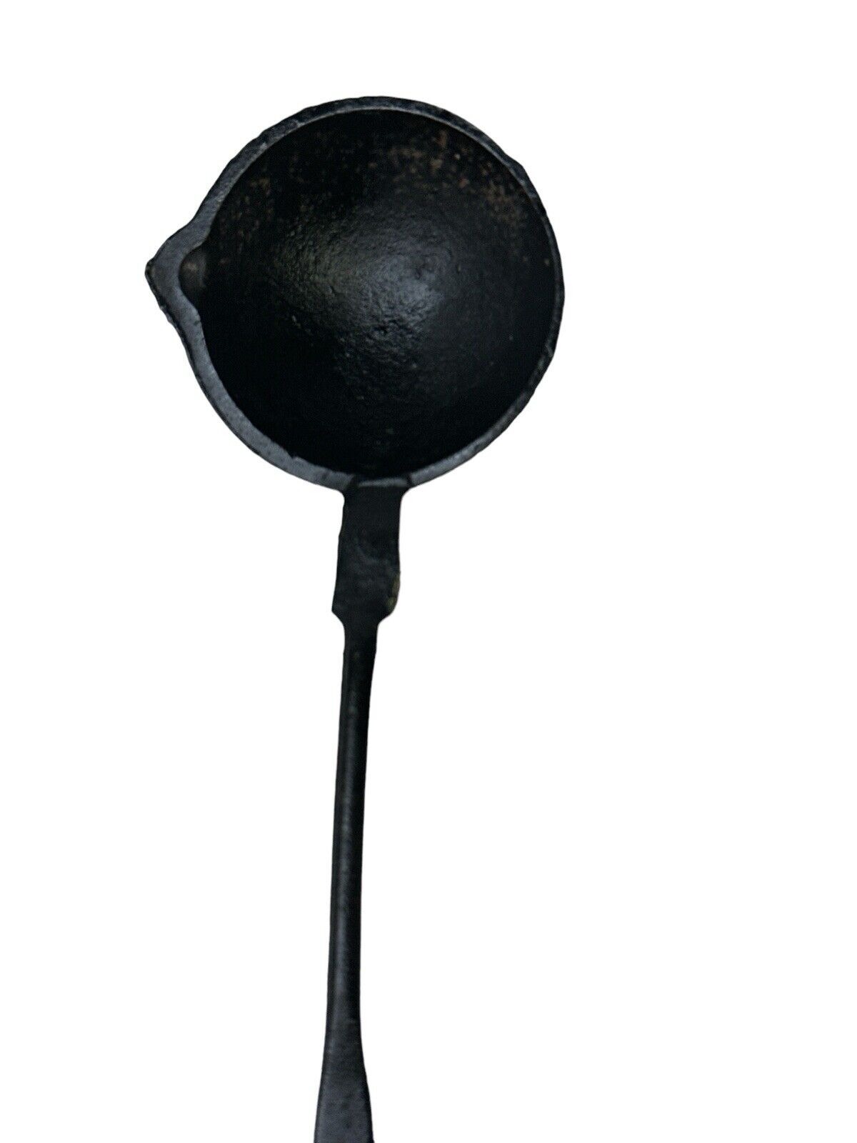 Vintage 11” Cast Iron Black Ladle Forge Lead Smelting Cooking Decor Hook End