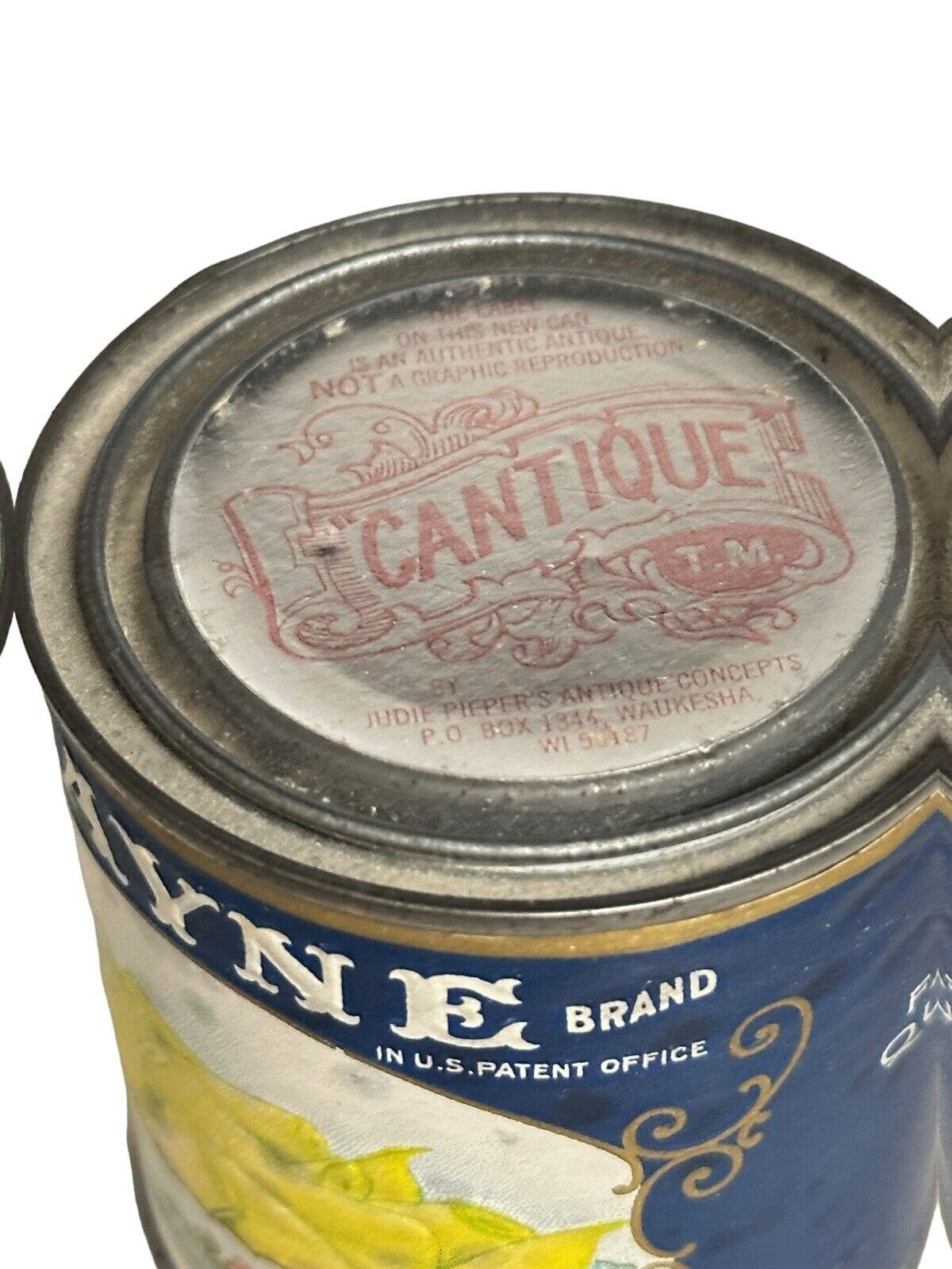 2 1920s Verhampshire brand & Wayne Small Tin Cans Cantique TM Antiques