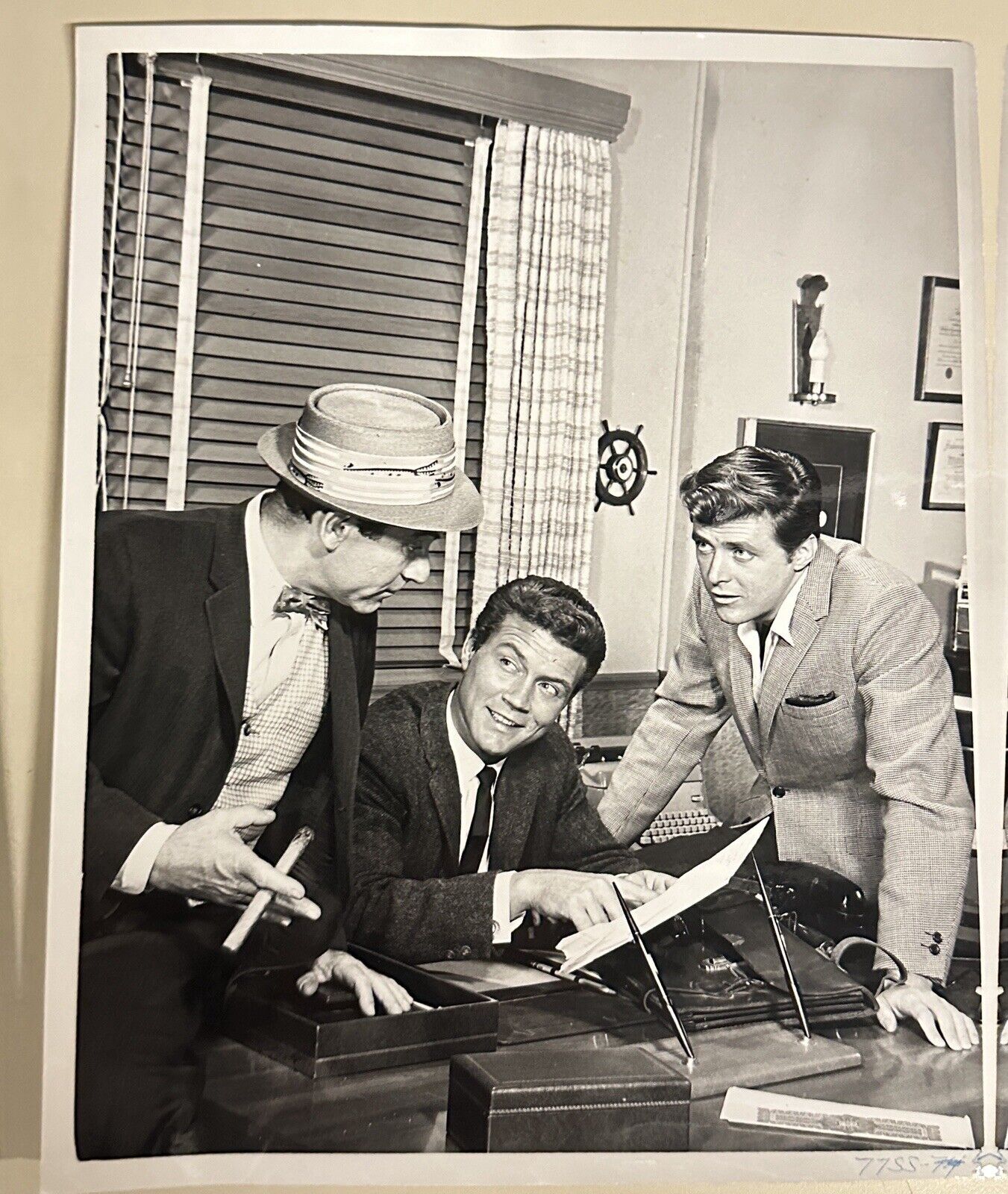 1961 77 Sunset Strip Press Photo Louis Quinn Roger Smith & Edward Byrnes 7”x9”