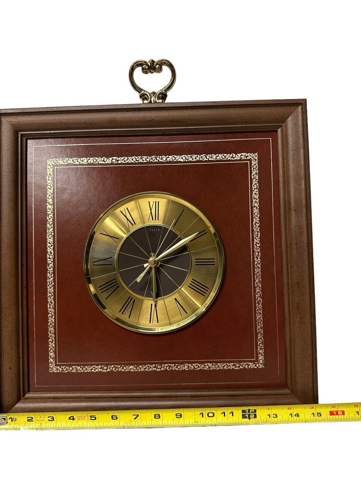 Vintage MCM Elgin Wall Hanging Clock 15" X 15" Very Nice Working Condition