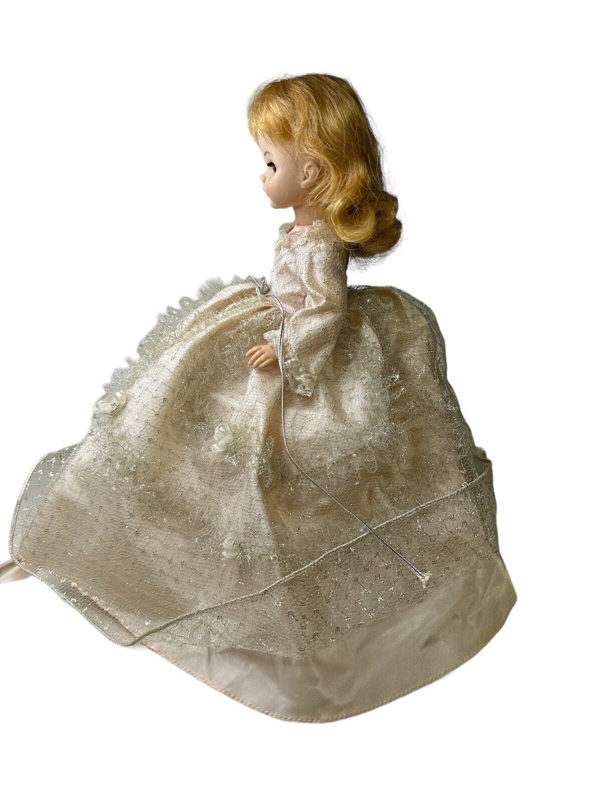 Vintage 1970-Madame ALEXANDER-CINDERELLA-vinyl doll 13" tall-Lace Dress