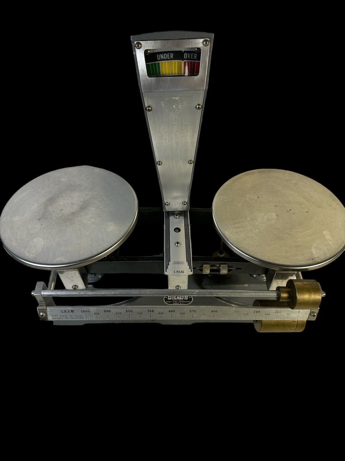 Vtg Antique Ohaus 5 Kilos Over Under Balance Scale Working Made In NJ USA