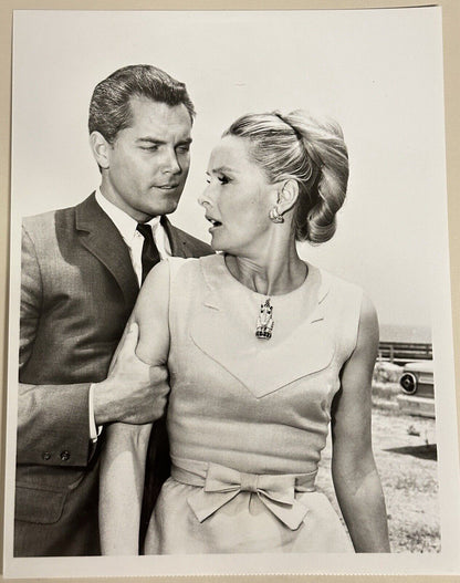 1965 Press Release Photo The FBI “ The Monster” Jeffrey Hunter & Dina Merrill