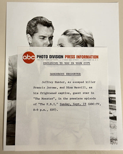 1965 Press Release Photo The FBI “ The Monster” Jeffrey Hunter & Dina Merrill