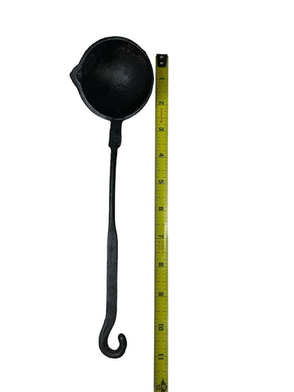 Vintage 11” Cast Iron Black Ladle Forge Lead Smelting Cooking Decor Hook End