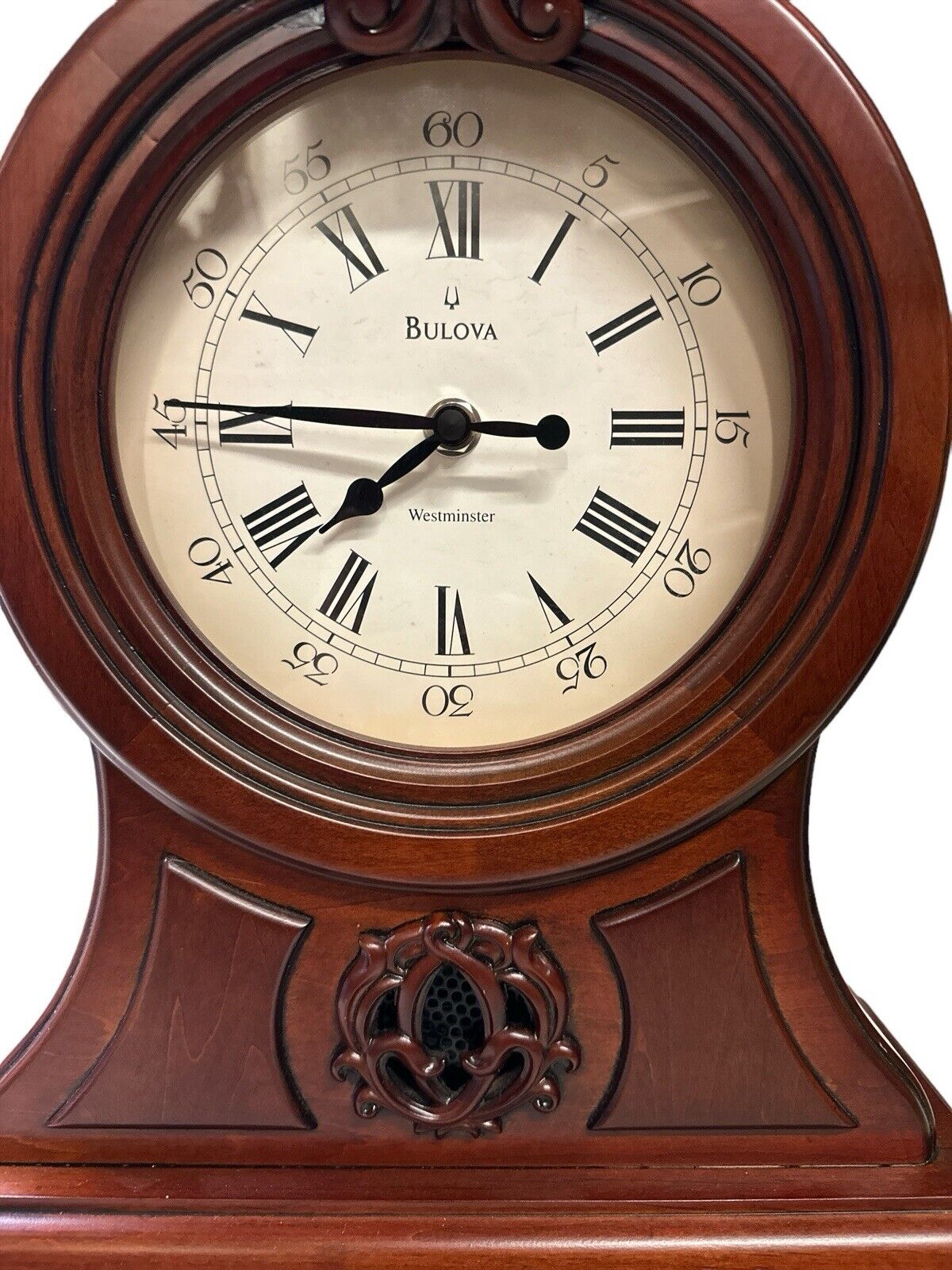 Vintage Walnut Bulova Mantel Clock Battery Operated Beautiful 15” X 14”
