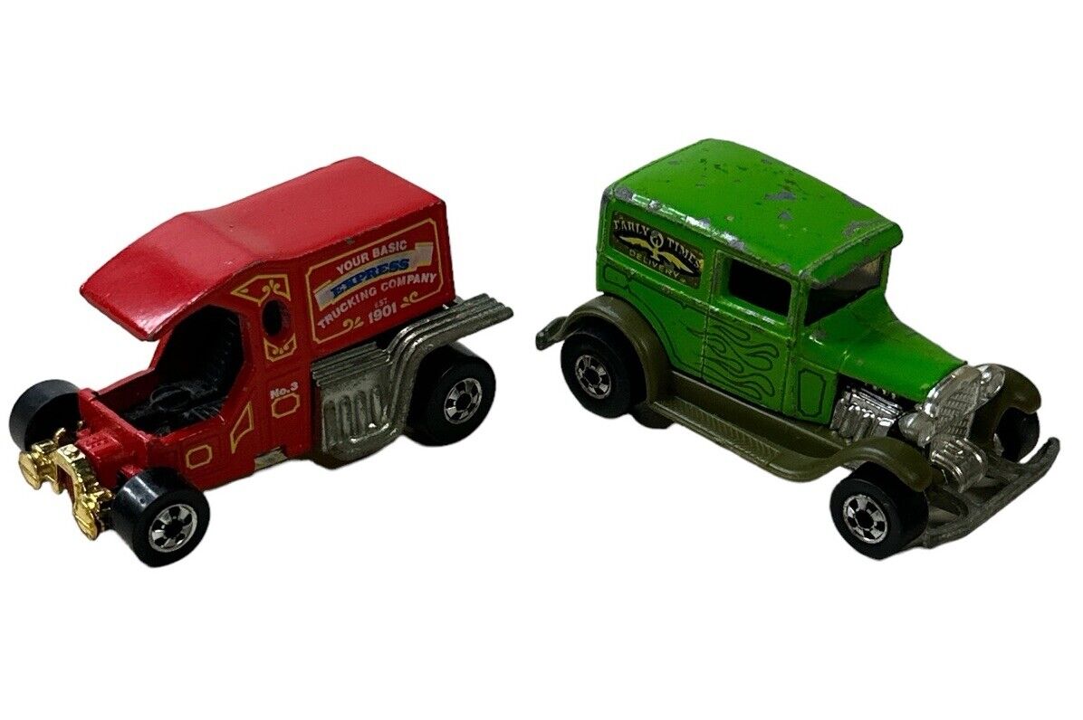 Lot Of 2 Hot Wheels Red / Green Early Times Delivery Truck 1976-77 Hong Kong Vtg